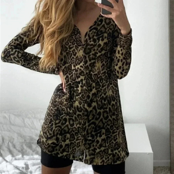 Leopard Print Button Down blouse / Mini dress - Picture 1 of 4